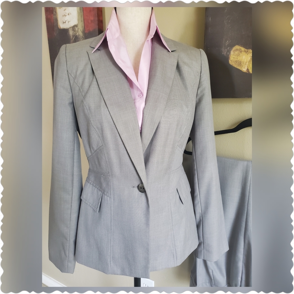 Larry Levine Light Gray Blazer with Pink Lining